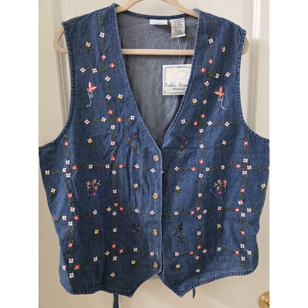 VTG Bobbie Brooks Woman Denim Vest 18W/20W Embroidered Floral Garden Cottagecore
